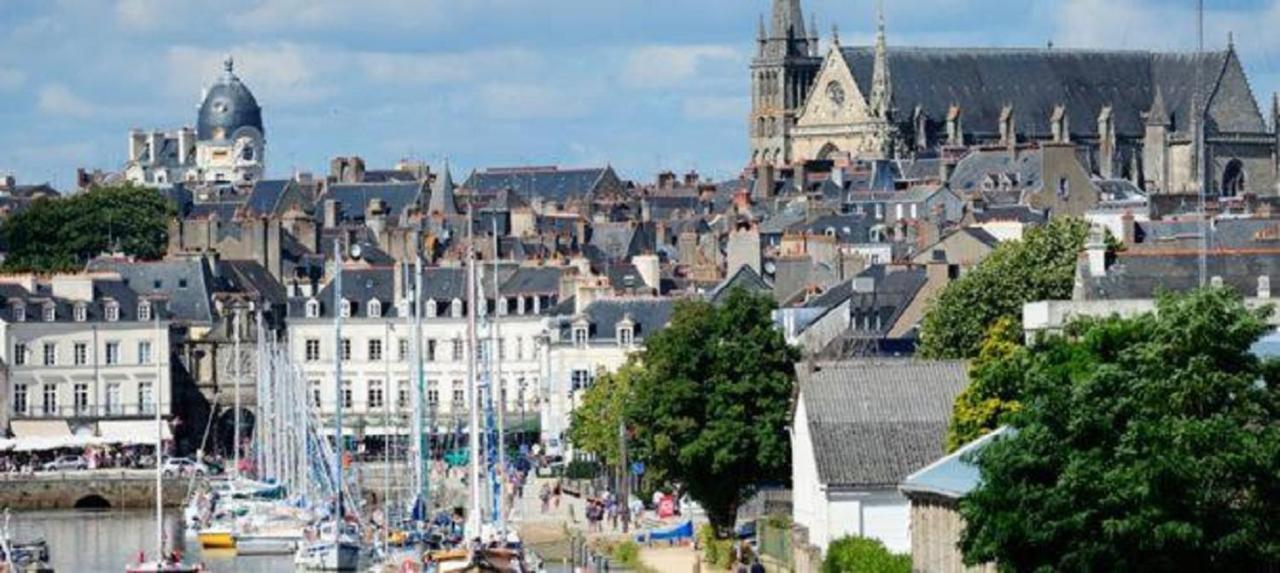 Kyriad Prestige Vannes Centre-Palais Des Arts Esterno foto